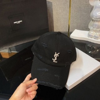 생** YSL 큐빅 패치 시그니처 모자